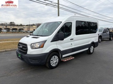 Ford Transit VIII 2020 Ford Transit 150 Passenger Van XL Medium Roof 2020 3.5 Benzyna 275KM