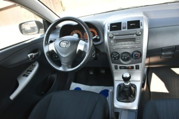 Toyota Corolla X Sedan 1.6 Valvematic 132KM 2009 Toyota Corolla 1.6Benzyna VVT-i 132KM 2009r. SALON, zdjęcie 6