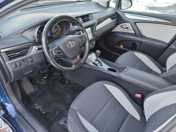 Toyota Avensis III Wagon Facelifting 2015 2.0 Valvematic 152KM 2018 Toyota Avensis 2.0 Premium MS Kombi. DW7CL81, zdjęcie 10