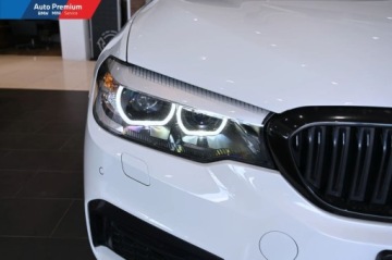 BMW Seria 5 G30-G31 Limuzyna 540i 340KM 2019 BMW Seria 5 540i xDriveFV23LED Fog LightsM Pakiet Sportowy 3.0 Benzyna, zdjęcie 21