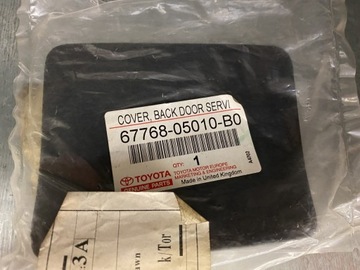 ZAŚLEPKA KLAPY BAGAŻNIKA AVENSIS 67768-05010-B0