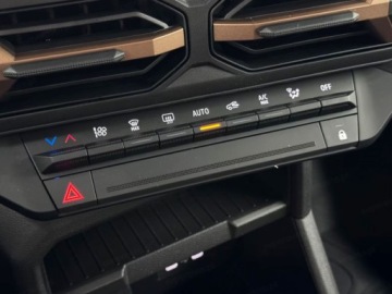 Dacia Duster III 2026 Od ręki - Extreme 1.8 Full Hybrid 155KM /Pakiet Techno, Parking, Zimowy+, zdjęcie 9