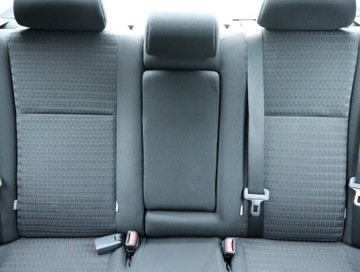 Toyota Corolla X Sedan Facelifting 1.4 D-4D 90KM 2013 Toyota Corolla 1.4 D-4D, Salon Polska, Klima, zdjęcie 9