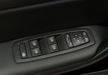 Renault Megane IV 2016 Renault Megane 1.2 Benzyna, Bezwypadkowa, Nowy Rozrzad 1.2 Benzyna 132KM, zdjęcie 12