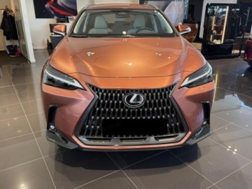 Lexus NX II SUV Facelifting 2.5 350h 200KM 2026 Od ręki - 350h Omotenashi 2.5 Hybrid AWD 200KM | Podgrzewane fotele!, zdjęcie 1