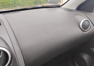 Nissan Qashqai I Crossover 1.6 115KM 2007 Nissan Qashqai 2007r, 1.6 Benzyna. Lekko uszkodzony prawy tyl. Jezdzi., zdjęcie 14