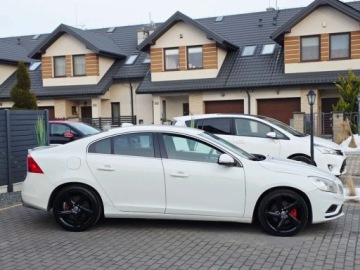 Volvo S60 II Sedan 2.0 D3 163KM 2012 Volvo S60 ___R-Design___2.0 D4 163KM___Bi-Xenon Skora Navi Alu18 Black___, zdjęcie 6