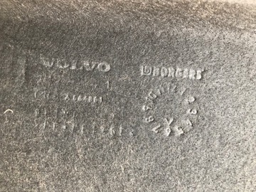 POLIČKA KUFRU VOLVO V40 FACELIFT 2016-2019 TMAVÁ EVROPA