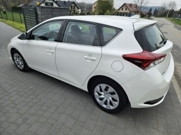 Toyota Auris II Hatchback 5d Facelifting 1.6 Valvematic 132KM 2018 Toyota Auris Polski salon, Kamera cofania,Premium, zdjęcie 5