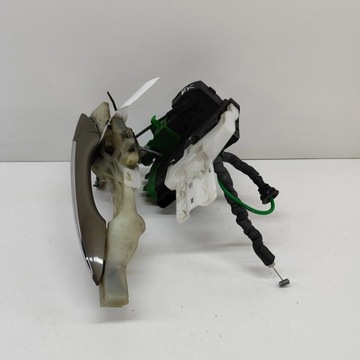 HYUNDAI I40 2012 PŘEDNÍ STRANA LEVÝ KLIKA VNĚJŠÍ DVEŘE PŘEDNÍCH