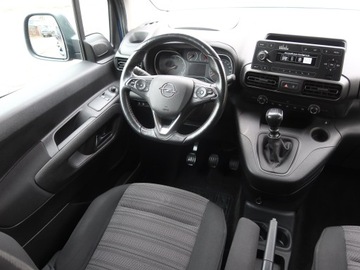 Opel Combo E Kombivan 1.2 Turbo 110KM 2019 Opel Combo 1.2 Turbo, Salon Polska, Serwis ASO, zdjęcie 6
