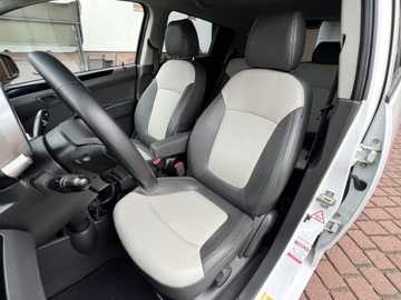 Chevrolet Spark II Hatchback 1.0L DOHC 68KM 2011 Chevrolet Spark TYLKO 126tyśkm! 1WŁ 1.0b ORYGINAŁ LAKIER 2011r LT SKÓRY!, zdjęcie 24