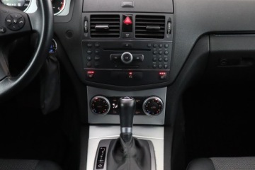 Mercedes Klasa C W204 Limuzyna 1.8 200 CGI BlueEFFICIENCY 184KM 2009 Mercedes C C 200 Kompressor, GAZ, Automat, Navi, zdjęcie 11