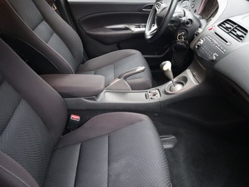Honda Civic VIII Hatchback 3d 1.4 i-VTEC 100KM 2010 Honda Civic 1.4 i-VTEC, Salon Polska, Klima, zdjęcie 8