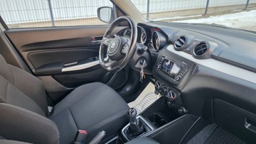 Suzuki Swift VI Hatchback Facelifting 1.2 DualJet SHVS 83KM 2021 Suzuki Swift 1,2 Hybrid Salon Polska Bezwypadkowy Faktura Vat 23 1.2 84KM, zdjęcie 11