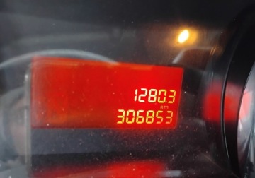 Peugeot 5008 I Minivan 2.0 HDi FAP 150KM 2013 Peugeot 5008 2013r, 2.0 HDI. Uszkodzony przod. 2.0 Diesel 150KM, zdjęcie 12