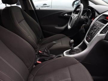 Opel Astra J GTC 1.7 CDTI ECOTEC 110KM 2013 Opel Astra 1.7 CDTI, Klima, Klimatronic, Tempomat, zdjęcie 8