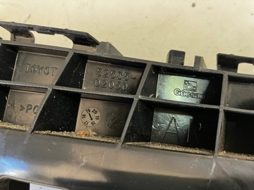 AURIS II VÝZTUHA NÁRAZNÍKU PŘEDNÍ PRAVÝ