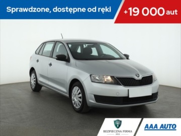Skoda Rapid II Liftback Facelifting 1.0 TSI 95KM 2017 Skoda Rapid Spaceback 1.0 TSI, Salon Polska