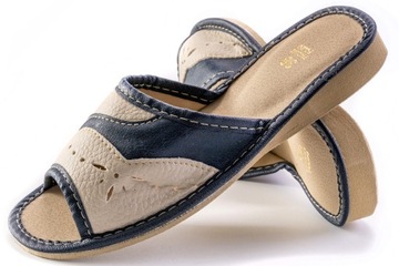 KAPCIE DAMSKIE SKÓRZANE PANTOFLE ODKRYTE KLAPKI biały-granat r.39