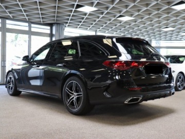 Mercedes Klasa E W214 All-Terrain 2.0 220d 197KM 2025 220 d 4M Estate Pakiet wyposażenia AMG Premium + Hak + Night, zdjęcie 4