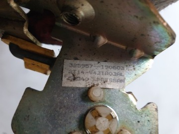 ЗАМОК ВНУТРЕННЕЙ РУЧКИ ЗАДНИЙ ЛЕВЫЙ FORD TRANSIT CONNECT MK1 2T14-V431A