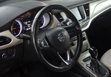 Opel Astra K Hatchback 5d 1.4 Turbo 150KM 2018 Opel Astra Polski Salon_ Serwisowany w ASO_ Mozliwosc odliczenia Vat 1.4, zdjęcie 13