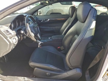 Mercedes Klasa E W213 2016 Mercedes-Benz Klasa E 2016 MERCEDES-BENZ E 400 3.0 Benzyna 329KM, zdjęcie 6