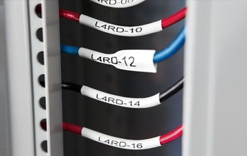 Dymo Rhino 18053, S0718280, 9 мм x 1,5 м, черная печать / белая подложка, лента