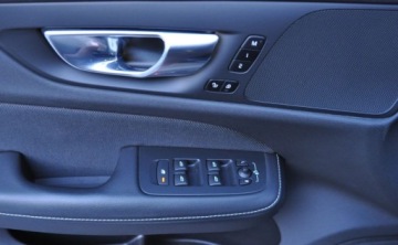 Volvo V60 II  Kombi 2.0 D4 190KM 2020 Volvo V60 VOLVO V60 2.0 B4 197km 2020R R-Design ORYGINAL Fa Vat23 2.0, zdjęcie 30