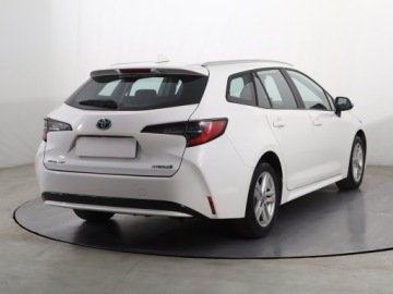 Toyota Corolla XII TS Kombi 1.8 Hybrid 122KM 2022 Toyota Corolla 1.8 Hybrid, Salon Polska, zdjęcie 4