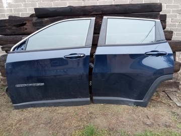DVEŘE KOMPLETNÍ LEVÉ PŘEDNÍ JEEP COMPASS II 16-21R
