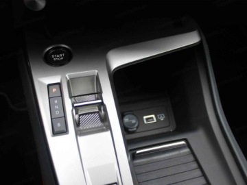 Peugeot 308 III 2025 Od ręki - GT e-DCS6 1.2 mHEV 145KM / Pakiet Bezpieczeństwo, Alcantara, zdjęcie 10