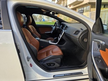 Volvo V60 I Kombi Facelifting 2.0 T6 DRIVE-E  306KM 2015 VOLVO V60 POLESTAR T6 AWD, 3.0l benzyna 330KM * Bezwypadkowy, zdjęcie 34