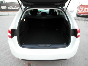 Peugeot 2017 Peugeot 308 Allure Panorama dach KAmera Klimatronik Full Led 1.2 Benzyna, zdjęcie 16