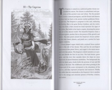 Игровые карты Таро, установленные для гадания ведьм Таро