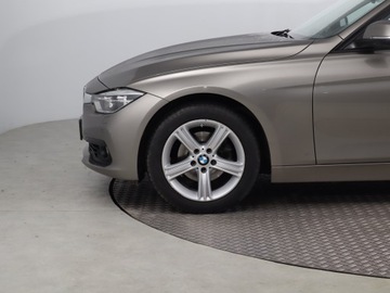 BMW Seria 3 F30-F31-F34 Touring Facelifting 1.5 318i 136KM 2017 BMW 3 318 i, Salon Polska, Automat, Navi, Klima, zdjęcie 13