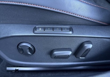 Seat Leon IV Hatchback 1.5 eTSI (MHEV) 150KM 2024 Seat Leon FR 1.5eTSI 150KM DSG Gwarancja Matrix Kamera ACC Beats 18 Kessy, zdjęcie 9