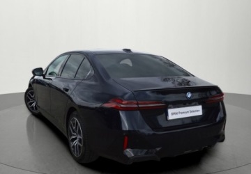 BMW Seria 5 G90-91 Sedan Plug-In 3.0 50e 489KM 2024 BMW Seria 5 550e 489KM xDrive M Sport Adaptive LED BowersWilkins Ambiente, zdjęcie 22