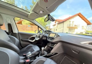 Peugeot 2008 I SUV Facelifting 1.2 PureTech 110KM 2018 Peugeot 2008 Peugeot 2008 PureTech 110 StopampStart Crossway 1.2 Benzyna, zdjęcie 28