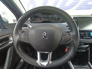Peugeot 2008 I SUV Facelifting 1.2 PureTech 110KM 2017 Peugeot 2008 salon, I wł. bezwypadkowy,, zdjęcie 12