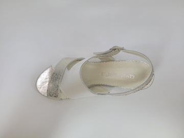 Sandały skórzane GINO FABIANI 67596 biały 39