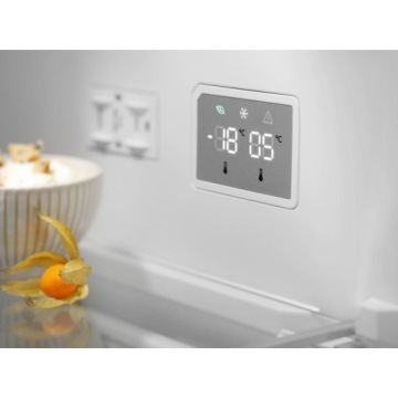 ELECTROLUX LNT7ME36K2 холодильник 201см Стекло Черный