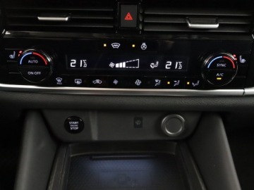 Nissan Qashqai III Crossover Facelifting 1.3 DIG-T MHEV 158KM 2025 Nissan Qashqai 1.3 DIG-T MHEV, 1. Właściciel, zdjęcie 15