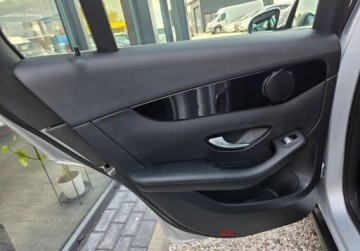 Mercedes GLC C253 SUV 2.0 250 211KM 2017 Mercedes-Benz GLC 2xALU Pelne Wyposazenie Bezwypadkowy 1-Wlasciciel Faktur, zdjęcie 29