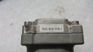 Регулятор давления топлива VW AUDI SEAT SKODA 5Q0906009J 5Q0906011B