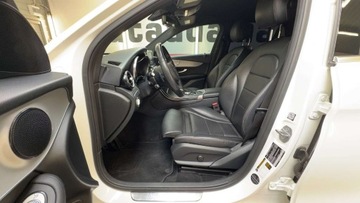 Mercedes GLC C253 2019 Mercedes-Benz GLC spelnij swoje marzenia o posiadaniu pieknego bialego SUV, zdjęcie 19