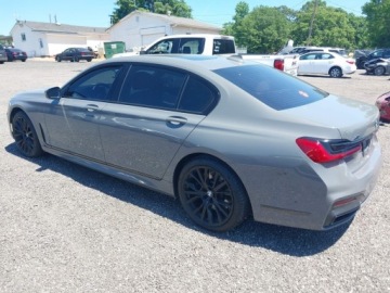 BMW Seria 7 G70 2022 BMW Seria 7 2022 BMW 750 I XDRIVE 4.4 Benzyna 523KM, zdjęcie 4