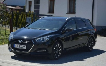 Hyundai i40 Kombi Facelifting 1.7 CRDi 141KM 2015 Hyundai i40 1.7CRDI Automat Navi Kamera Led 2 KPL KOL 2015r Sprowadzony