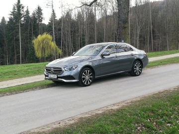 Mercedes Klasa E W214 Sedan Plug-In 2.0 300de 313KM 2023 Mercedes-Benz E 300e 4 Matic Hybryda Plug-in, zdjęcie 3